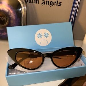 tunnel vision sunnies